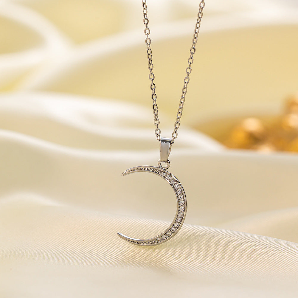Gold Pendant Necklace