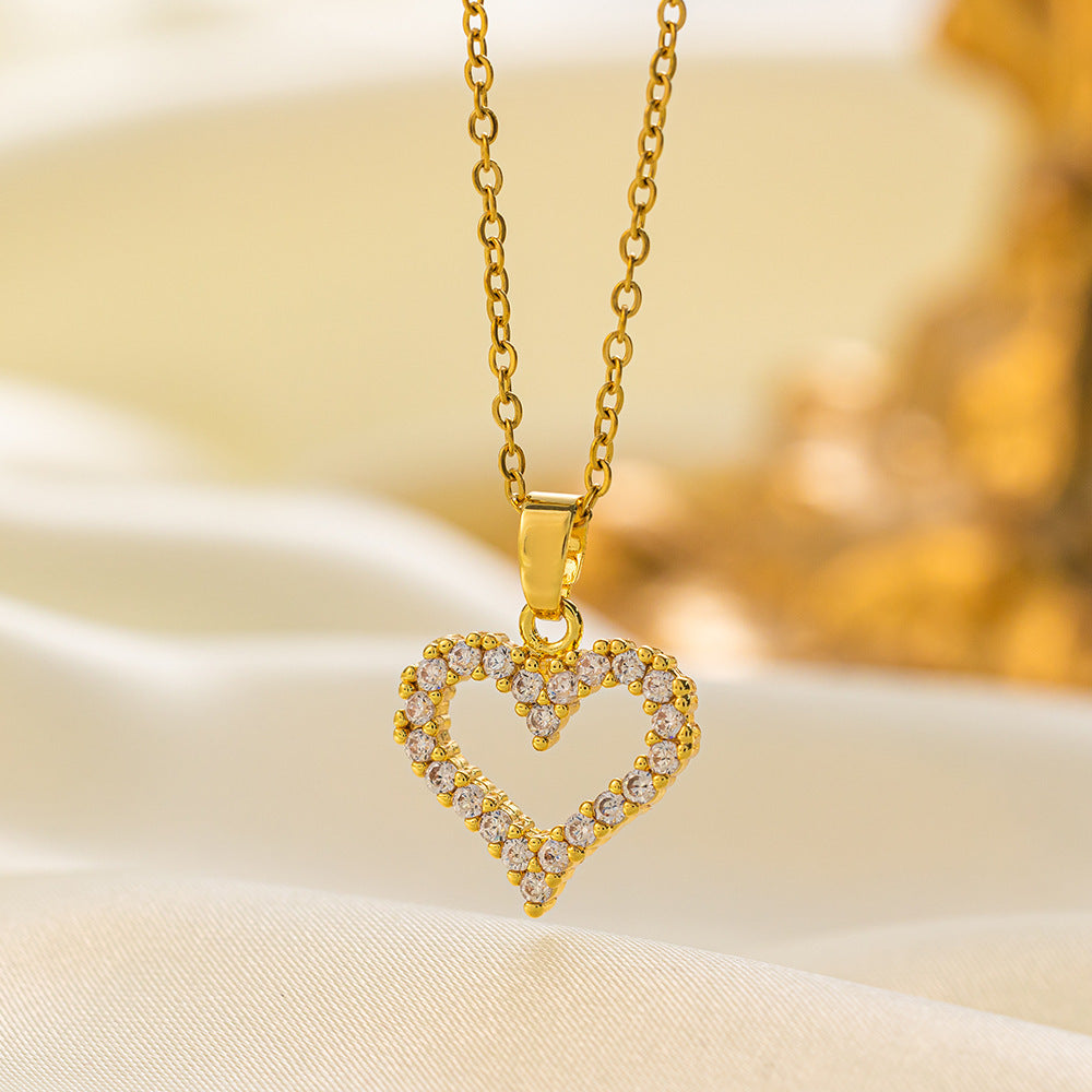 Gold Pendant Necklace