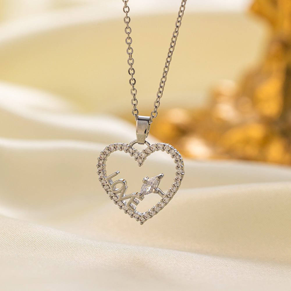 Gold Pendant Necklace